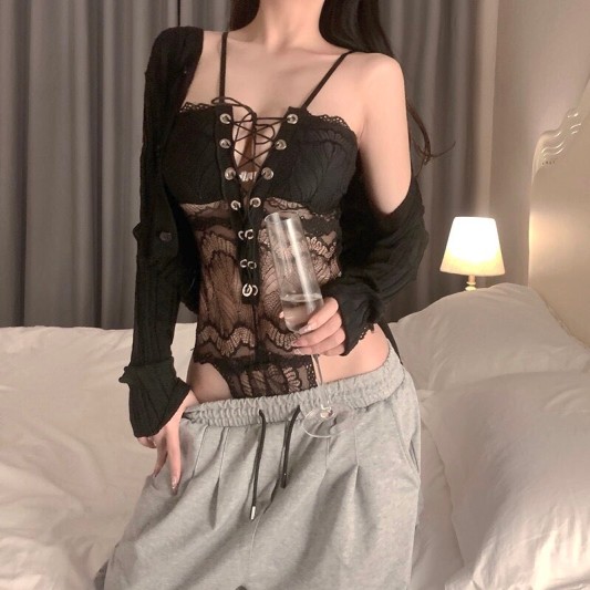 性感辣妹蕾丝连体衣